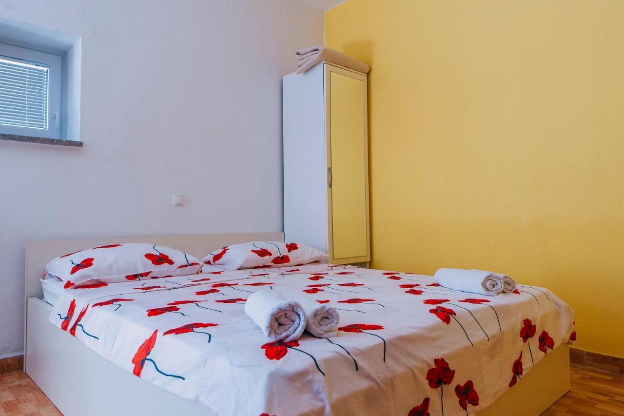 Apartments Luxur Center Baška Voda Extérieur photo