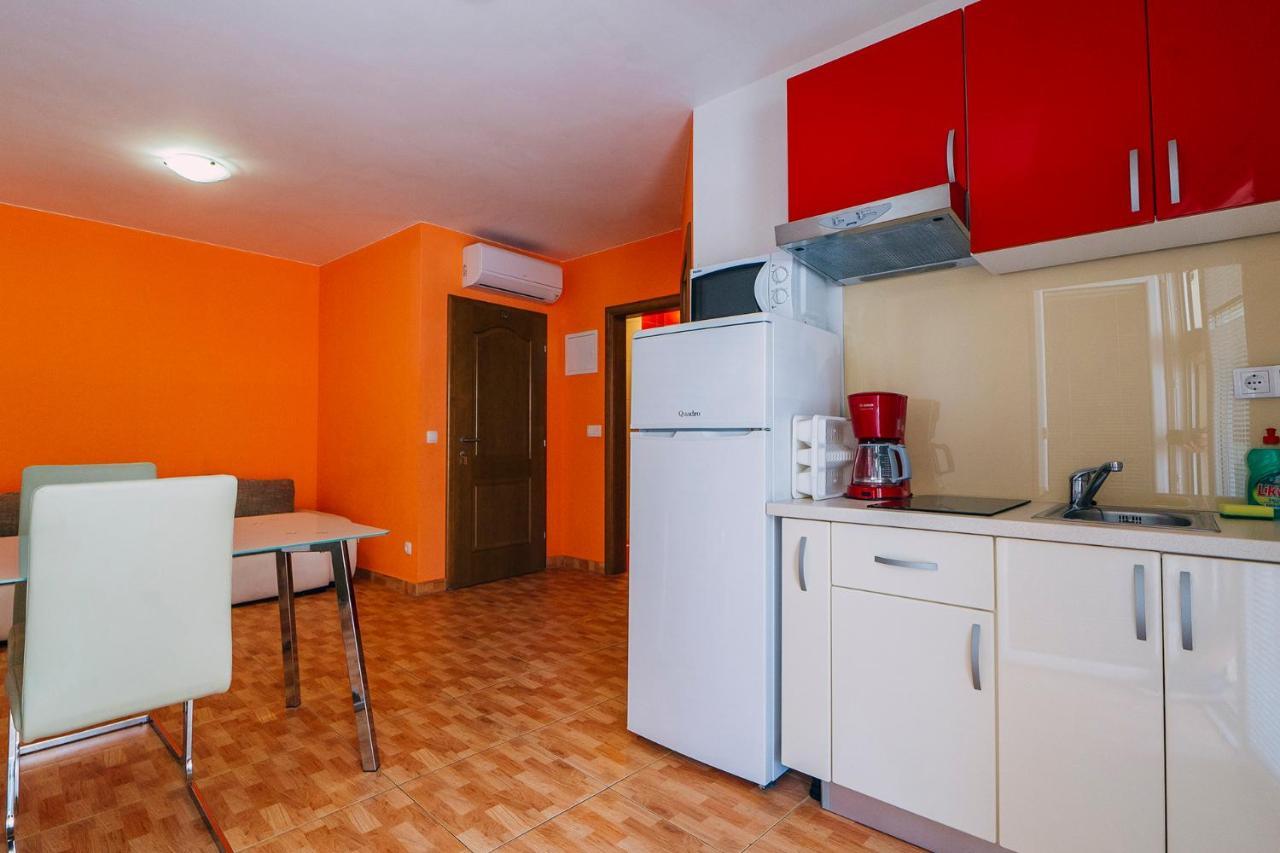 Apartments Luxur Center Baška Voda Extérieur photo