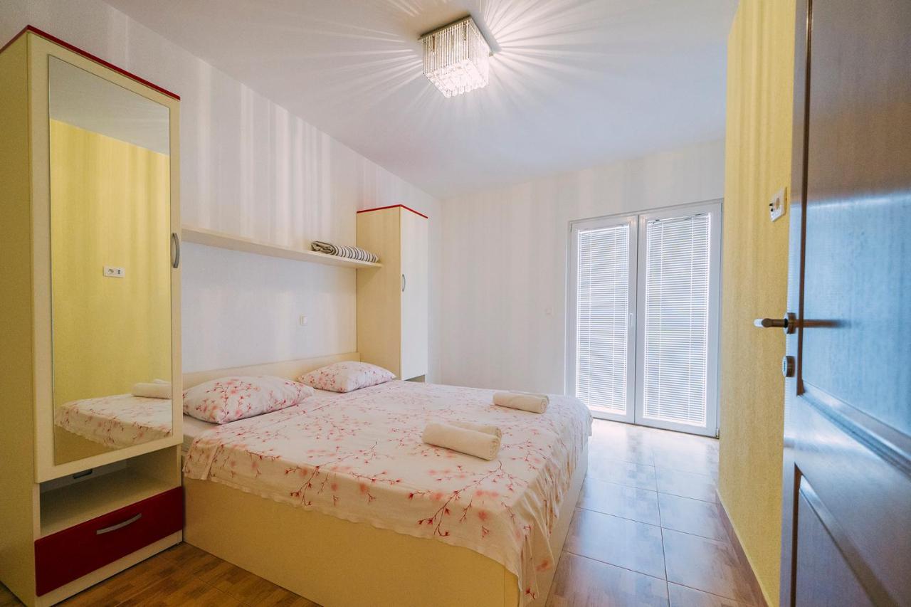 Apartments Luxur Center Baška Voda Extérieur photo