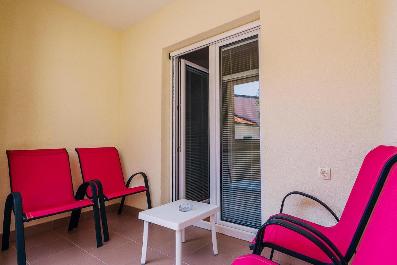 Apartments Luxur Center Baška Voda Extérieur photo