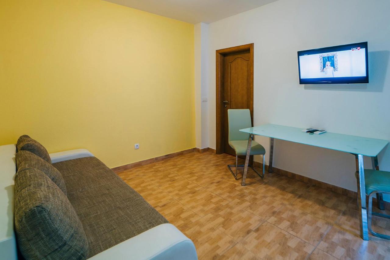 Apartments Luxur Center Baška Voda Extérieur photo